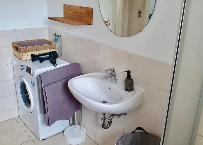 3 Mit Flussblick - Self Check-in Appartement *