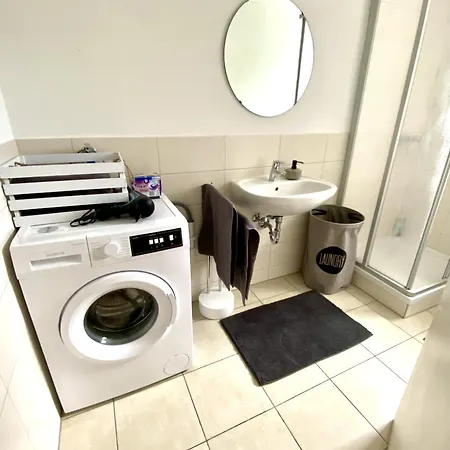 3 Mit Flussblick - Self Check-in Apartment *