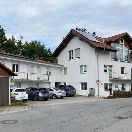 3 Mit Flussblick - Self Check-in Appartement